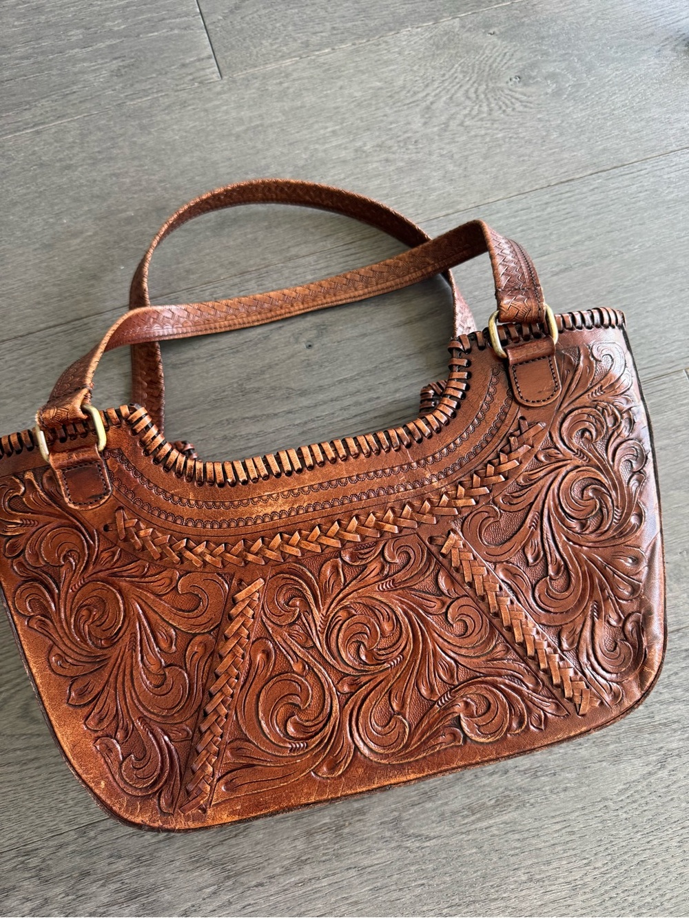 Vilenca holland Genuine hand-tooled leather shoulder bag